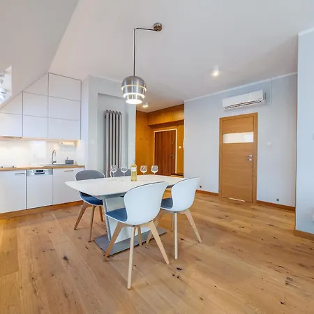 Vasco Da Gama - River View Danzig